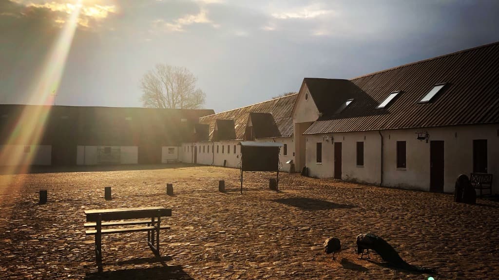 Knivholt hovedgård
